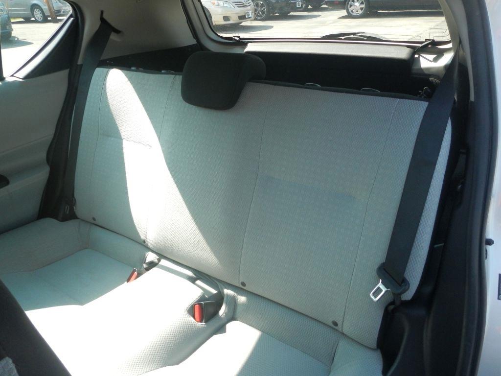 Toyota Prius c One 2012