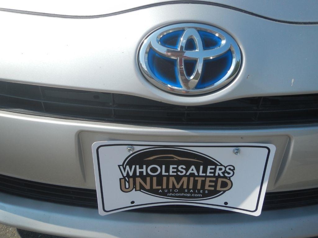 Toyota Prius c One 2012