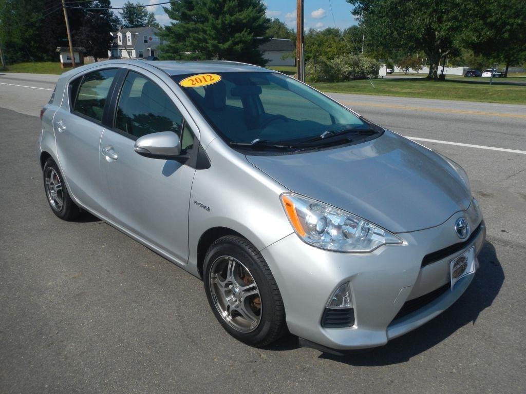 Toyota Prius c One 2012