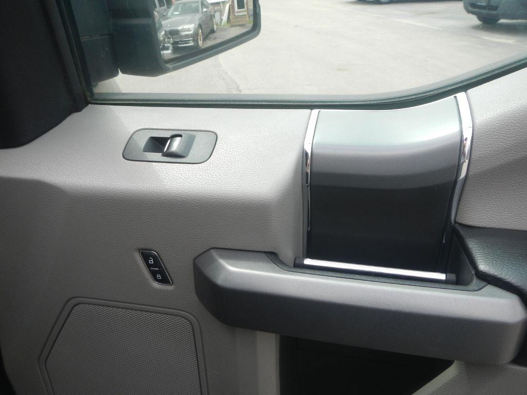 Ford F-150 XLT SuperCrew 5.5-ft. Bed 4WD 2016