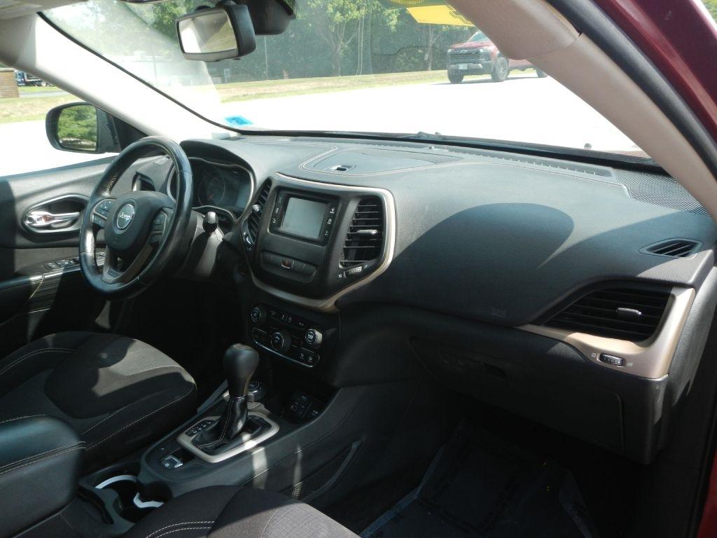 Jeep Cherokee Latitude 4WD 2015