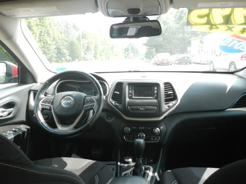 Jeep Cherokee Latitude 4WD 2015