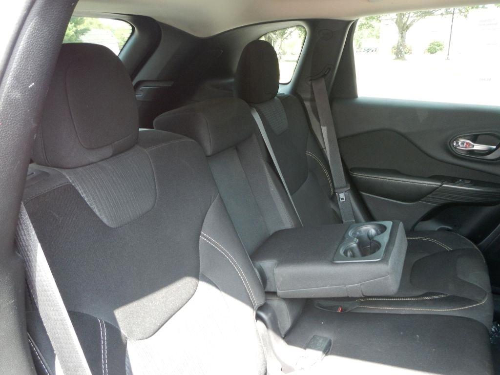 Jeep Cherokee Latitude 4WD 2015