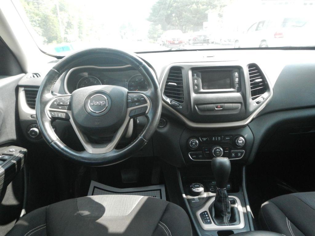 Jeep Cherokee Latitude 4WD 2015