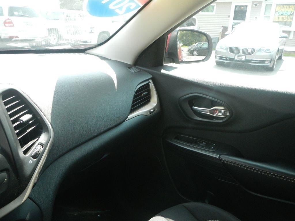 Jeep Cherokee Latitude 4WD 2015