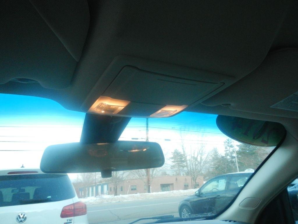 Ford Taurus SE FWD 2014