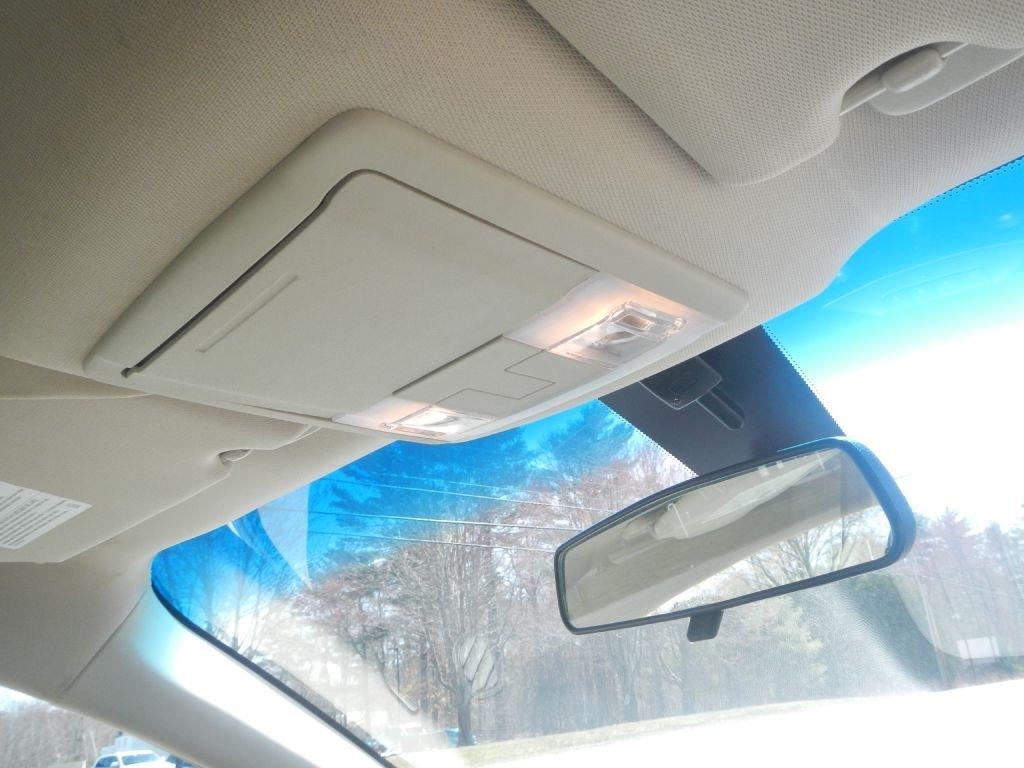 Ford Taurus SE FWD 2014