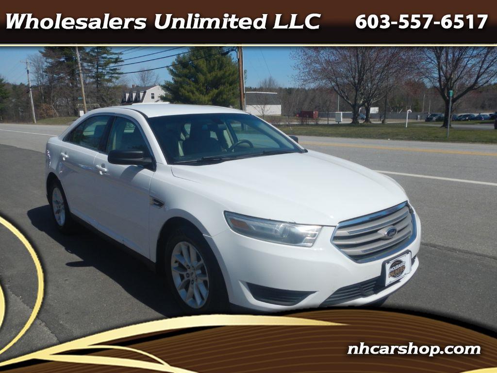 Ford Taurus SE FWD 2014