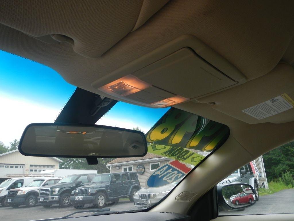 Ford Taurus SE FWD 2014