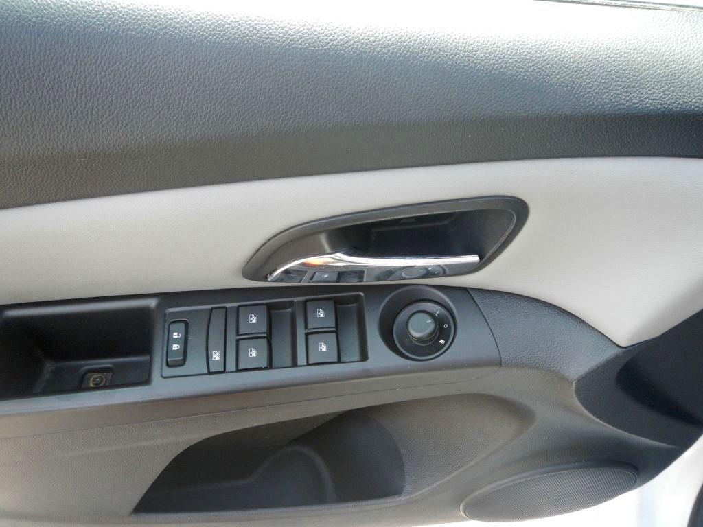 Chevrolet Cruze Limited LS Auto 2016