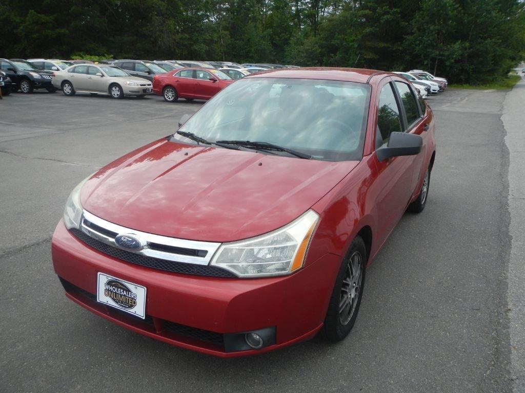 Ford Focus SE Sedan 2010