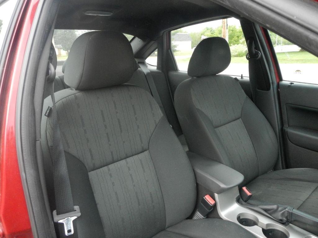 Ford Focus SE Sedan 2010
