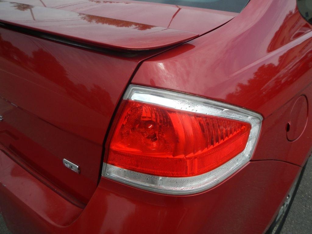 Ford Focus SE Sedan 2010