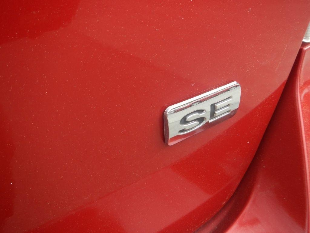 Ford Focus SE Sedan 2010