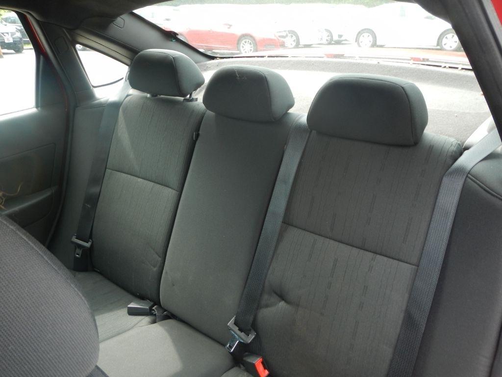 Ford Focus SE Sedan 2010