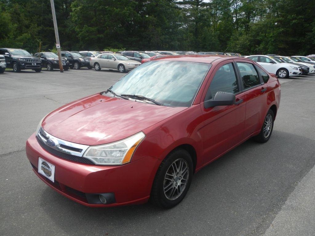 Ford Focus SE Sedan 2010