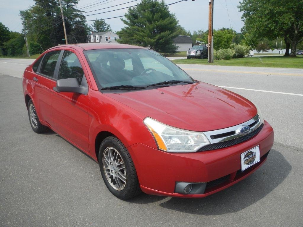 Ford Focus SE Sedan 2010