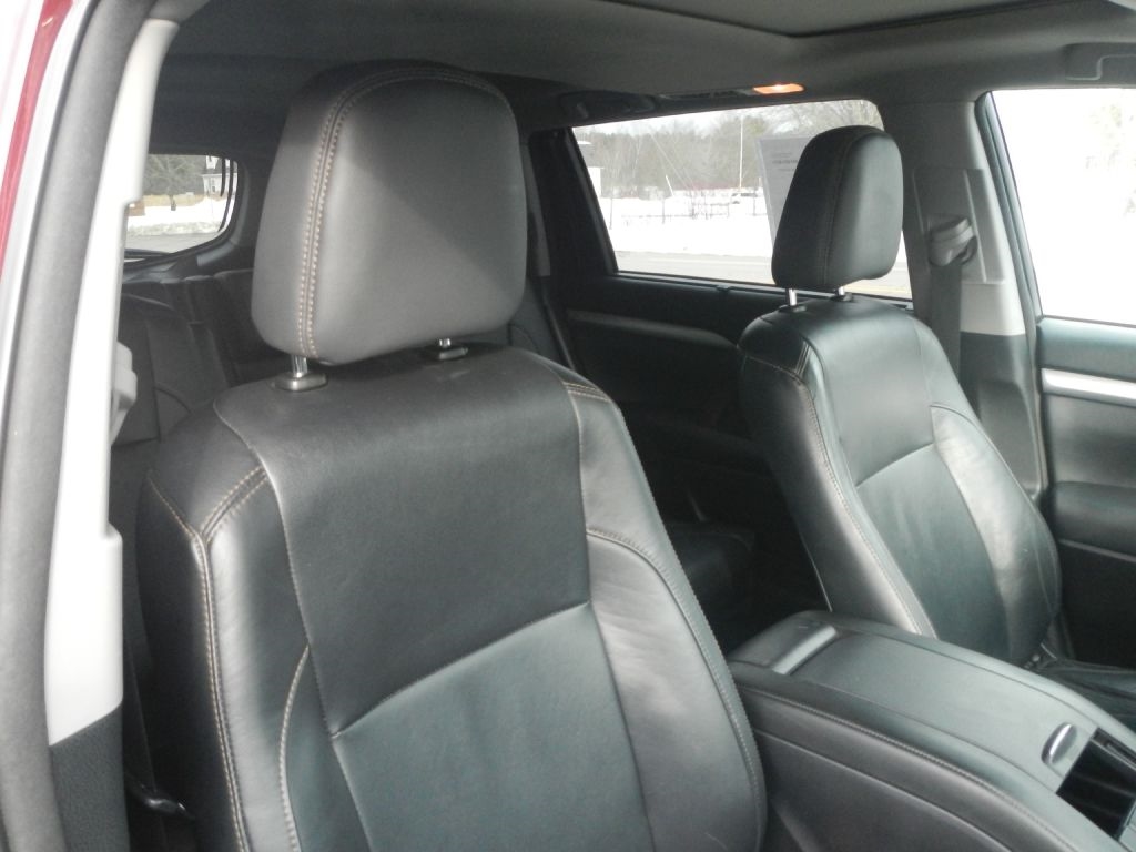 Toyota Highlander XLE AWD V6 2014