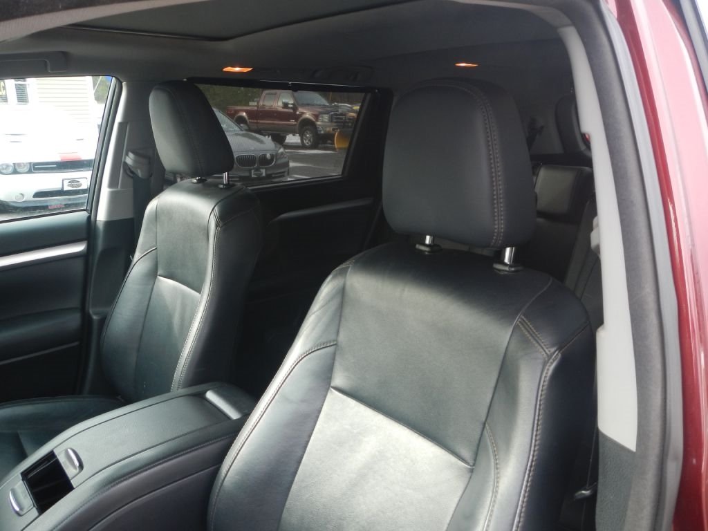 Toyota Highlander XLE AWD V6 2014