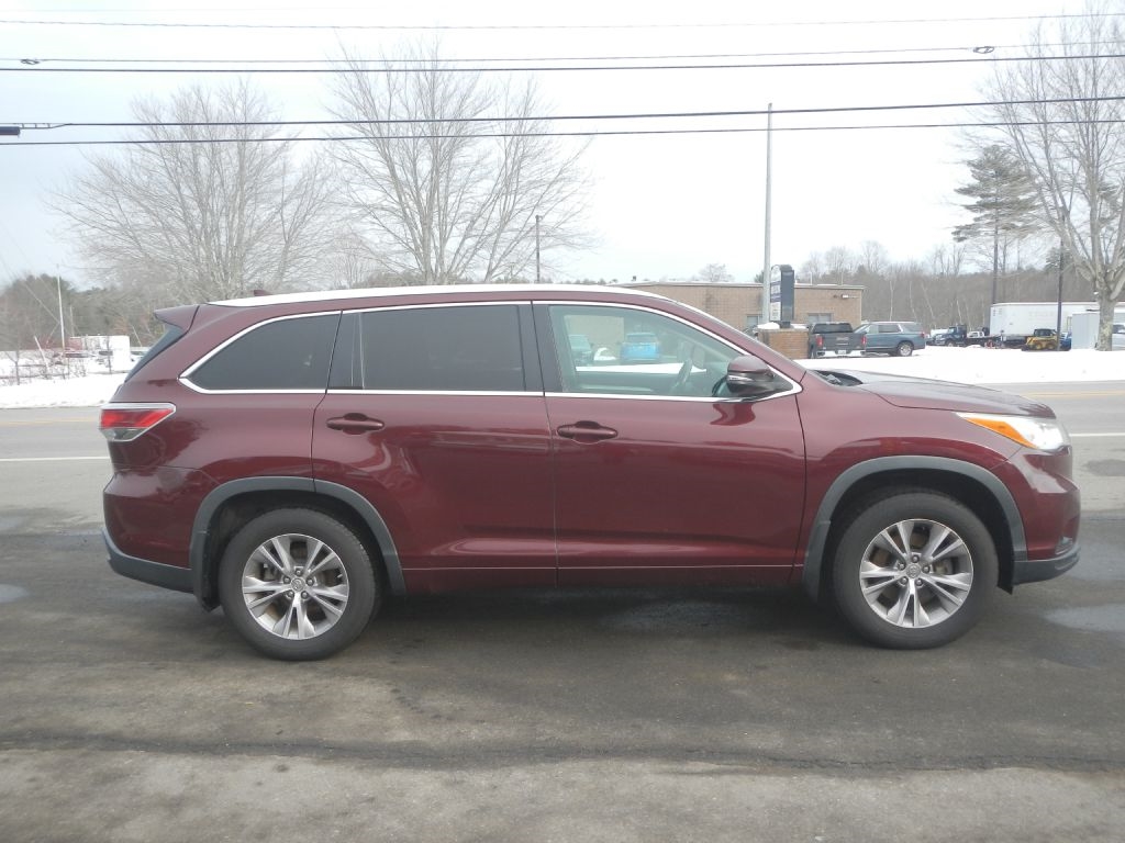 Toyota Highlander XLE AWD V6 2014
