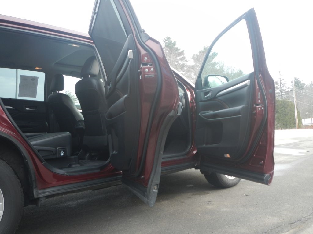 Toyota Highlander XLE AWD V6 2014