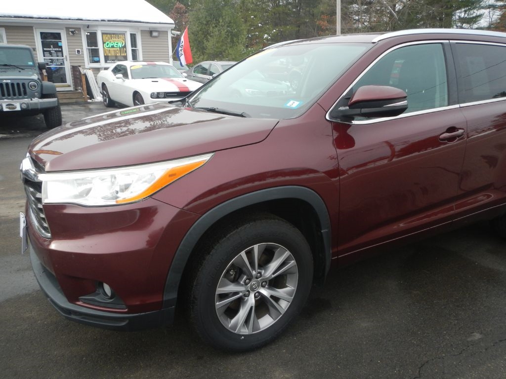 Toyota Highlander XLE AWD V6 2014