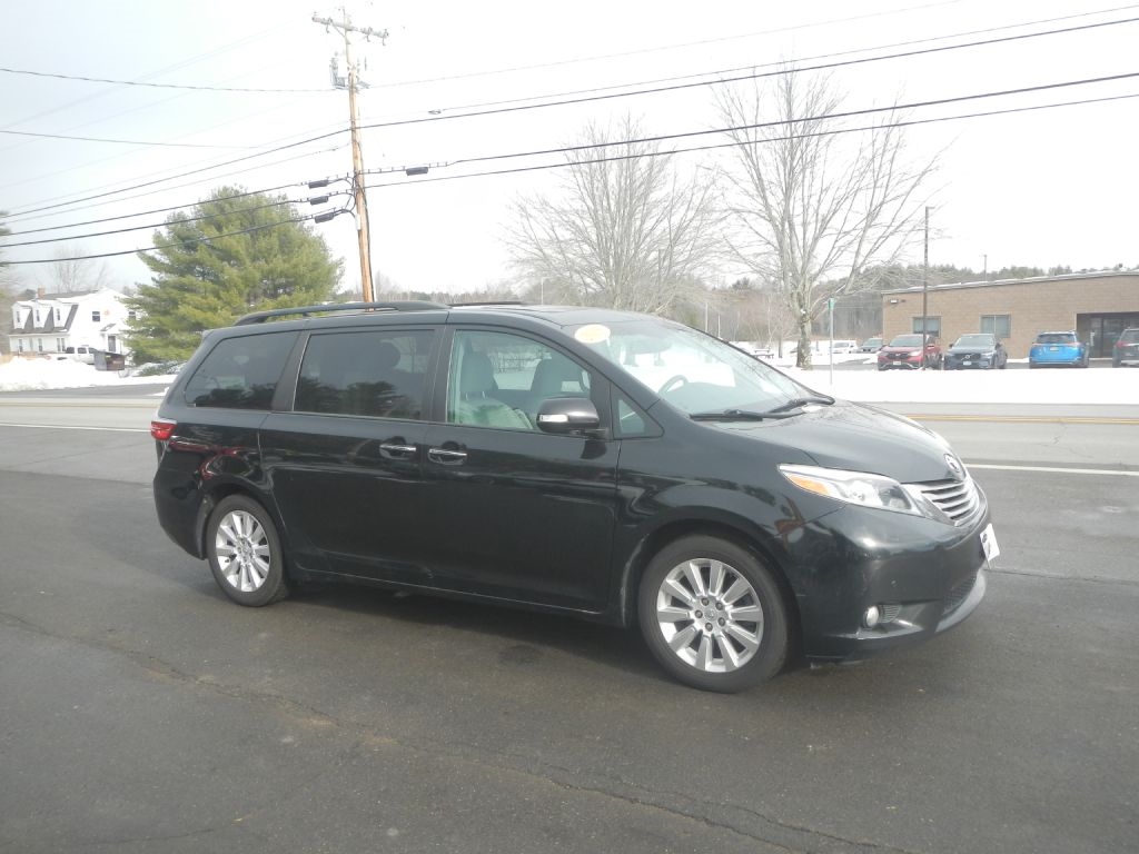 Toyota Sienna Limited AWD 7-Passenger V6 2015