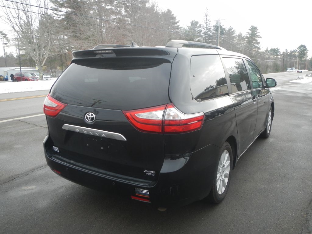 Toyota Sienna Limited AWD 7-Passenger V6 2015