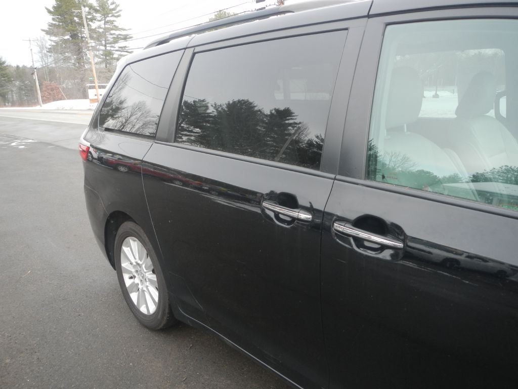Toyota Sienna Limited AWD 7-Passenger V6 2015