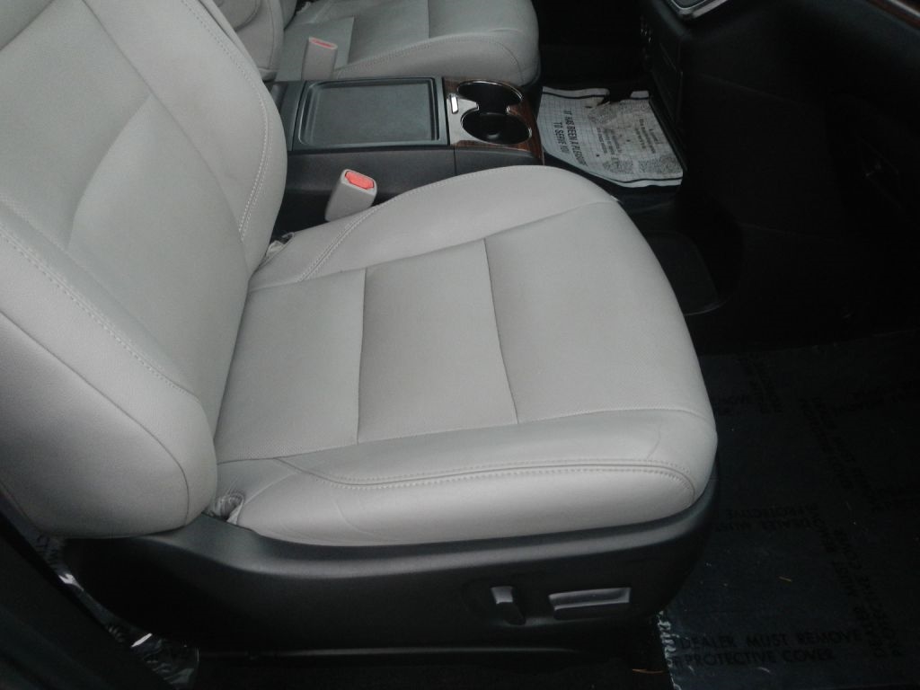 Toyota Sienna Limited AWD 7-Passenger V6 2015