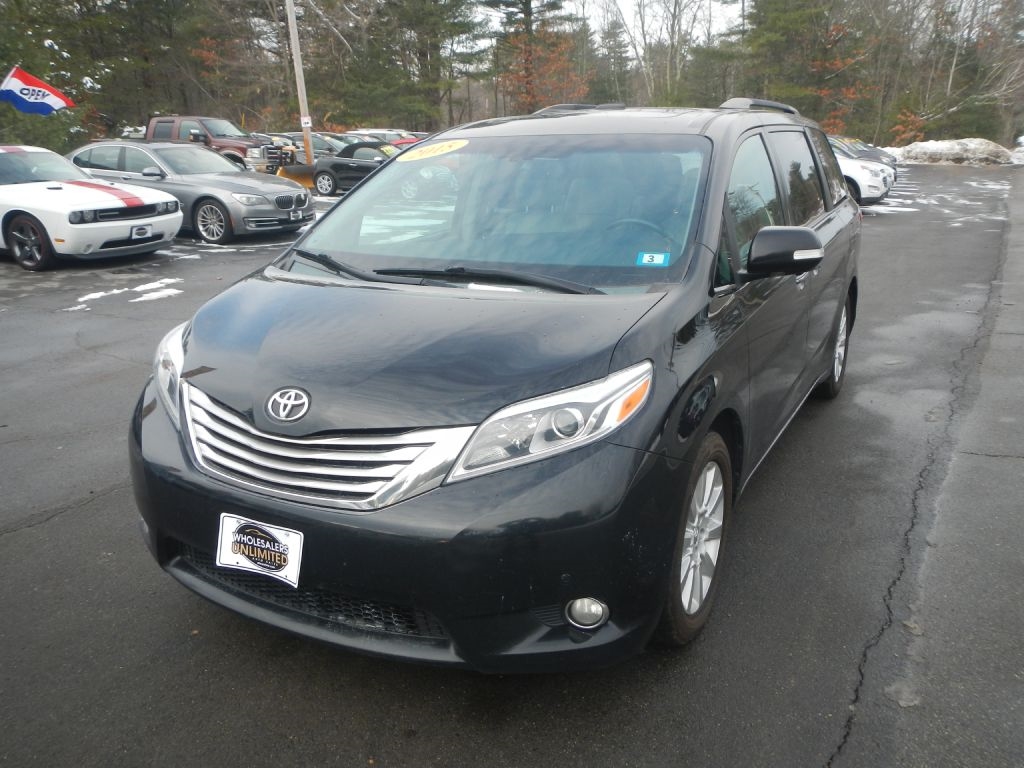 Toyota Sienna Limited AWD 7-Passenger V6 2015