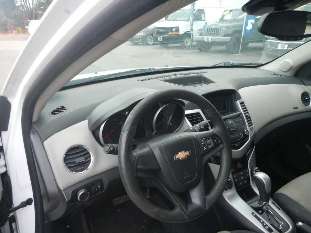Chevrolet Cruze LS Auto 2014 Chevrolet Cruze LS Auto 2014