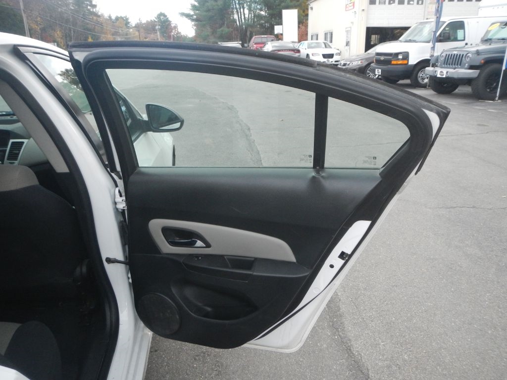 Chevrolet Cruze LS Auto 2014 Chevrolet Cruze LS Auto 2014
