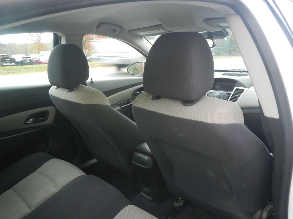 Chevrolet Cruze LS Auto 2014 Chevrolet Cruze LS Auto 2014