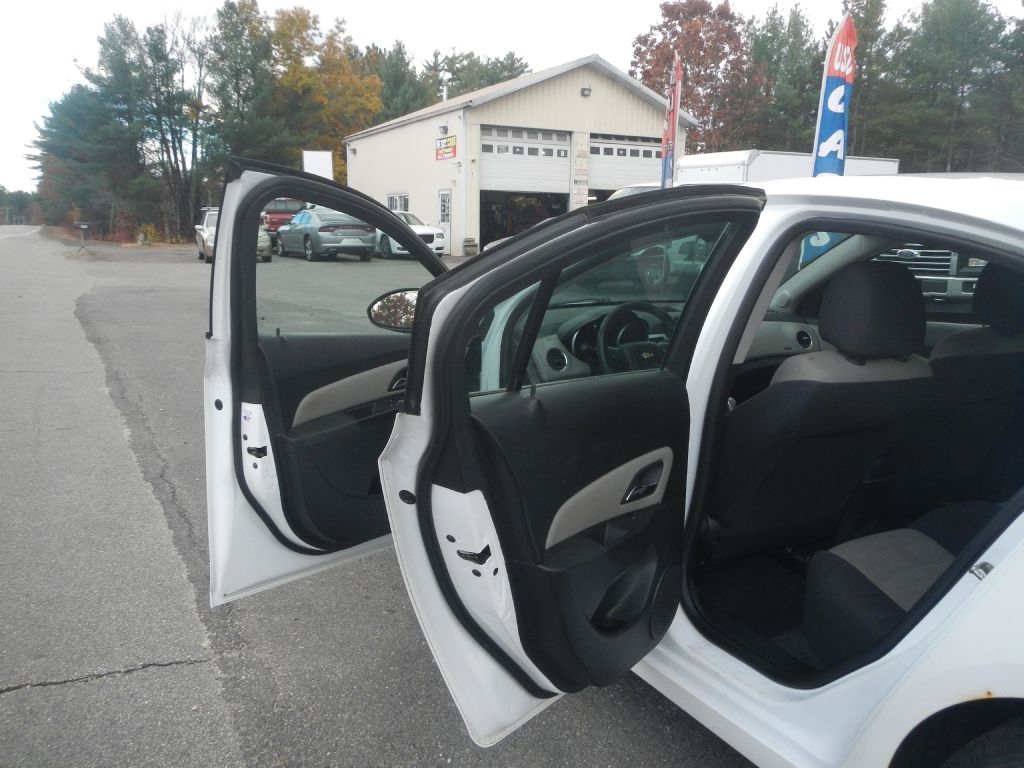 Chevrolet Cruze LS Auto 2014 Chevrolet Cruze LS Auto 2014