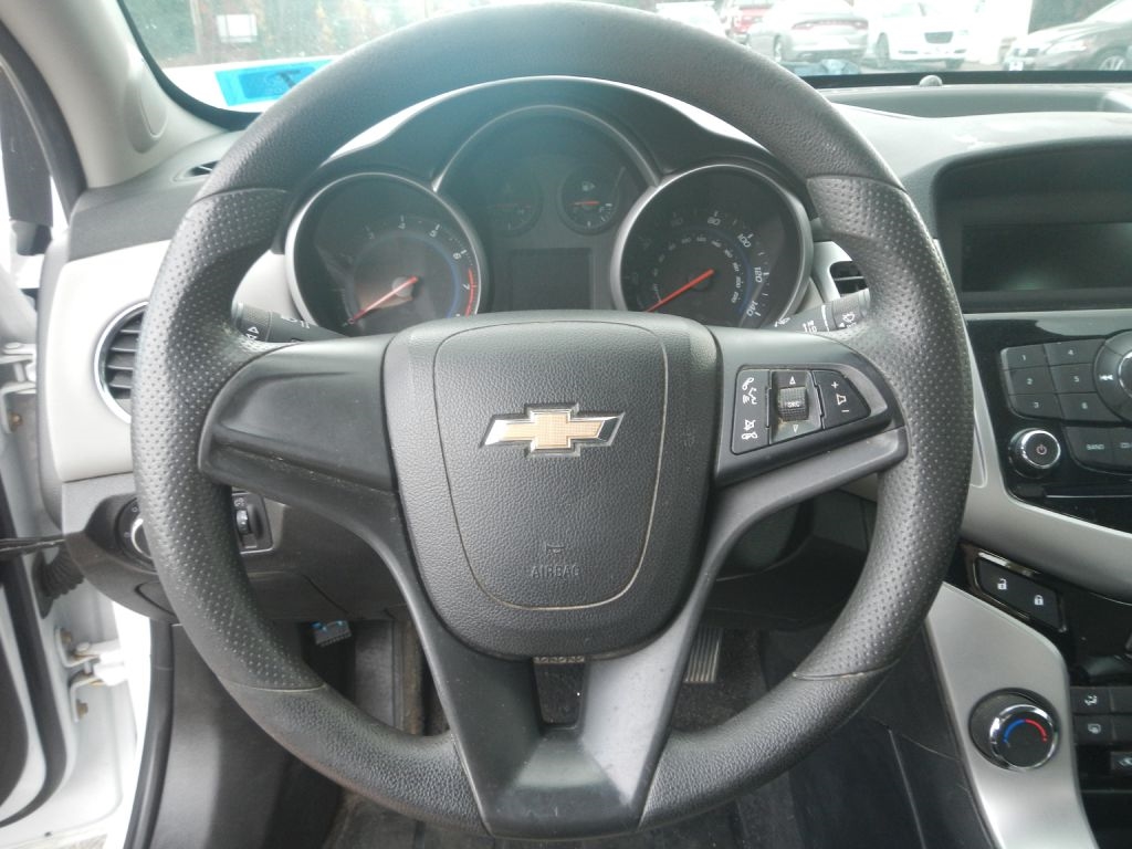 Chevrolet Cruze LS Auto 2014 Chevrolet Cruze LS Auto 2014