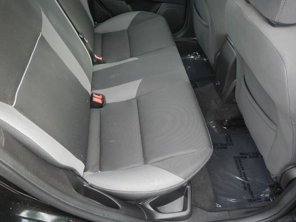 Ford Focus SE Sedan 2014