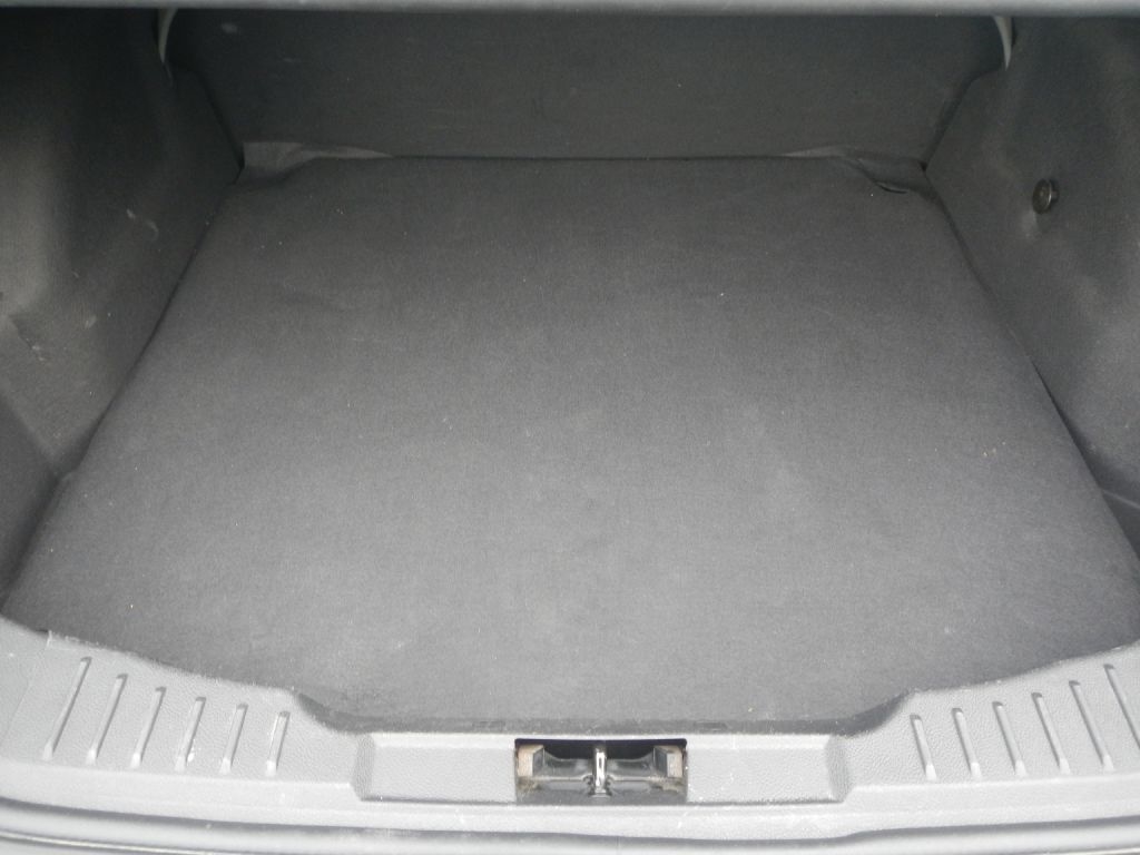 Ford Focus SE Sedan 2014