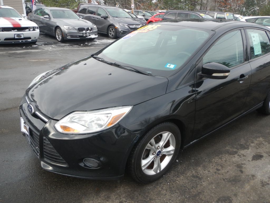 Ford Focus SE Sedan 2014