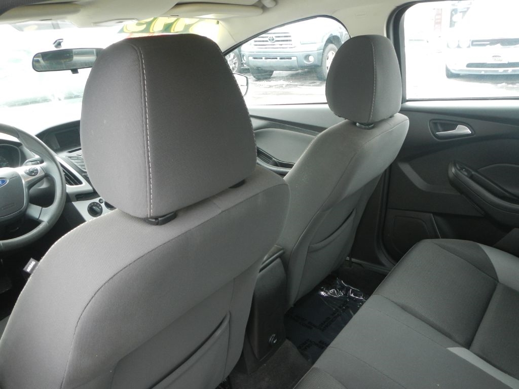 Ford Focus SE Sedan 2014