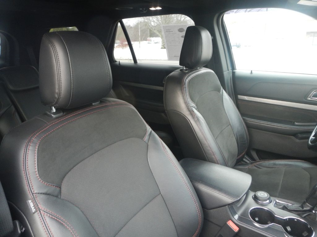 Ford Explorer XLT 4WD 2018