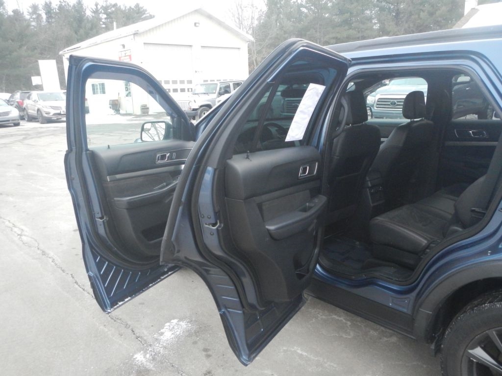 Ford Explorer XLT 4WD 2018