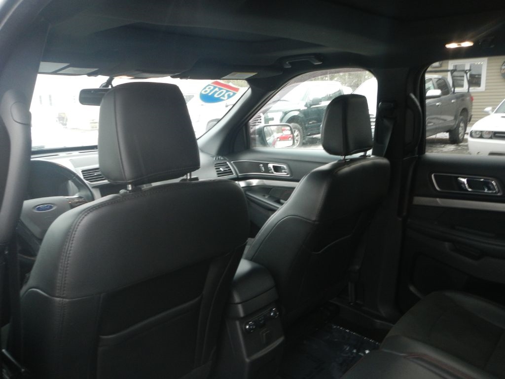 Ford Explorer XLT 4WD 2018