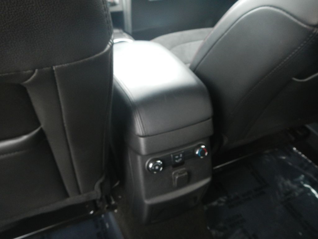 Ford Explorer XLT 4WD 2018