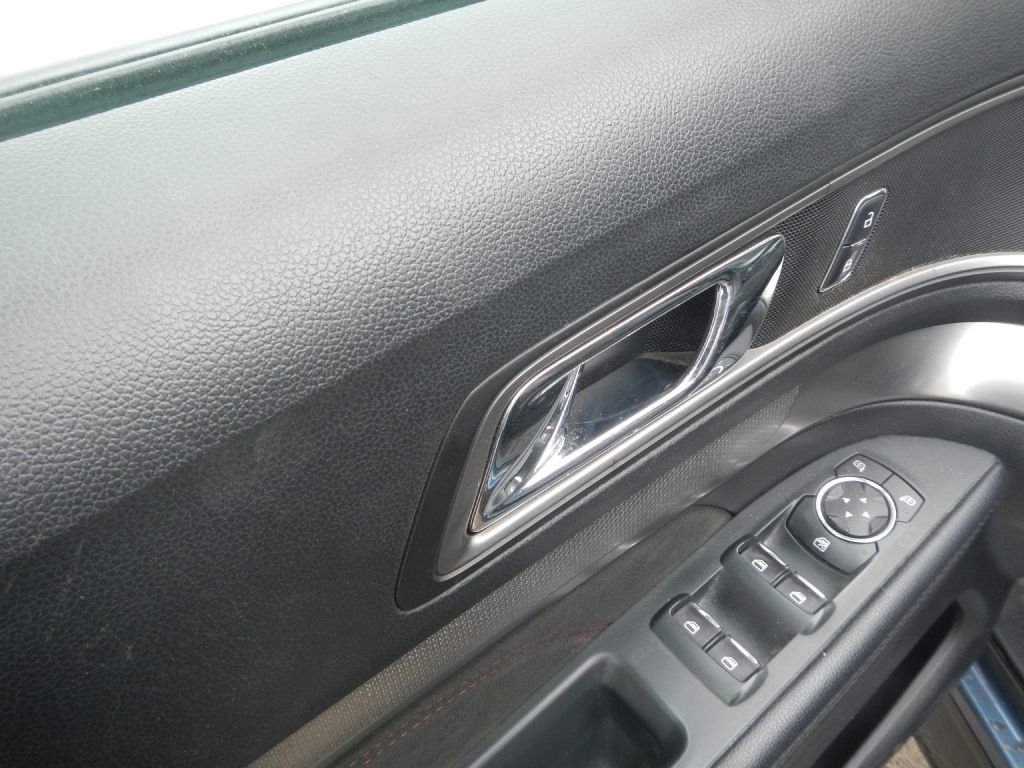 Ford Explorer XLT 4WD 2018