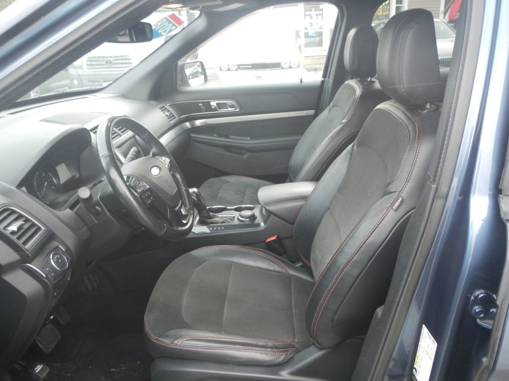 Ford Explorer XLT 4WD 2018