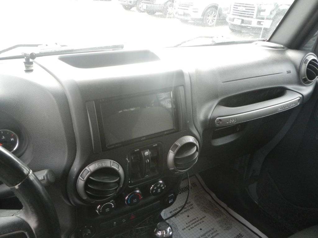 Jeep Wrangler Unlimited Sport 4WD 2015