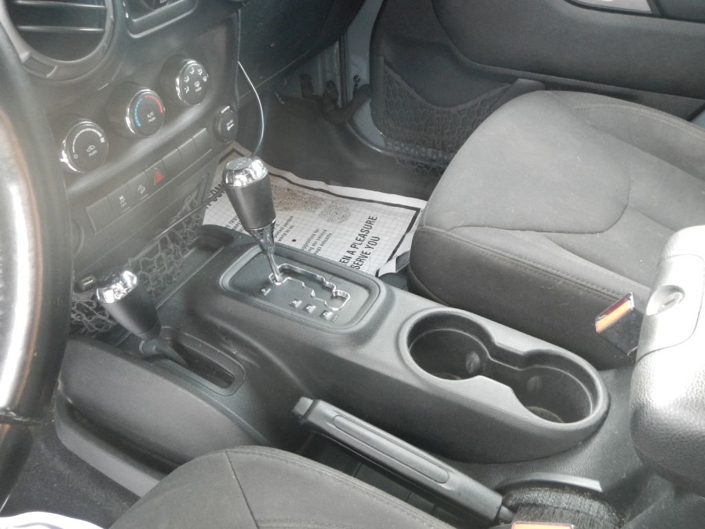 Jeep Wrangler Unlimited Sport 4WD 2015