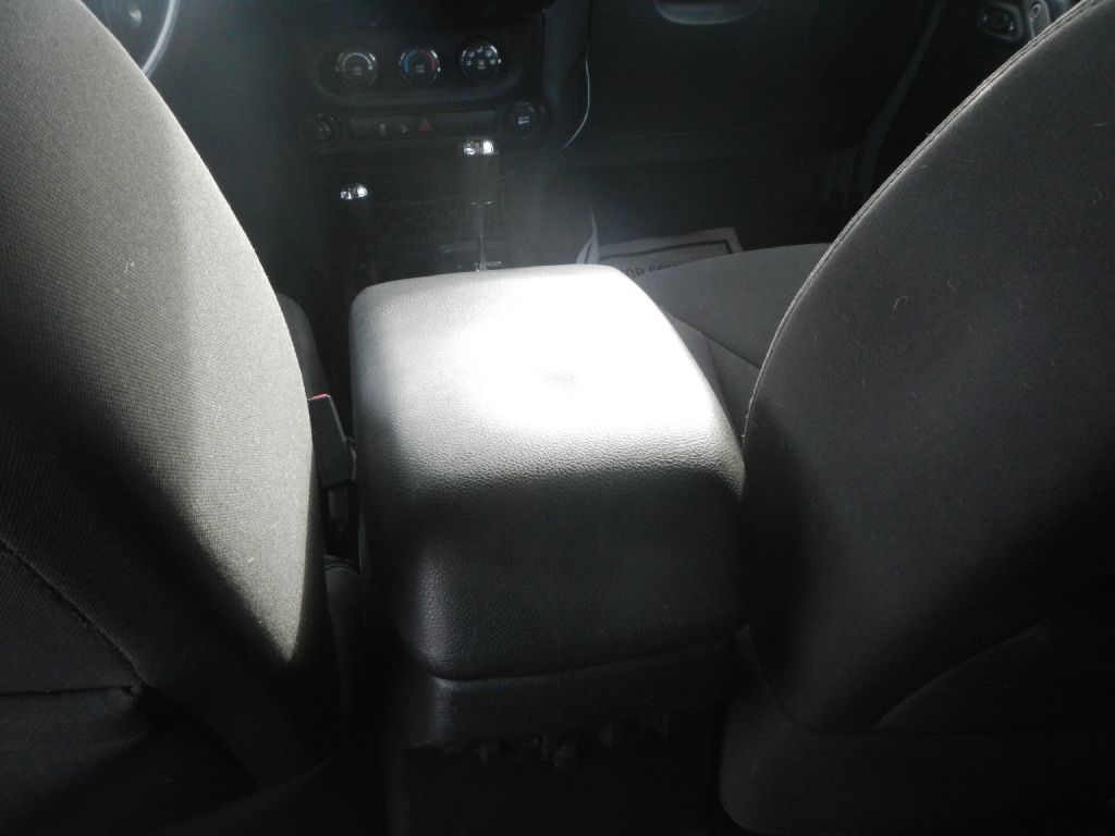 Jeep Wrangler Unlimited Sport 4WD 2015