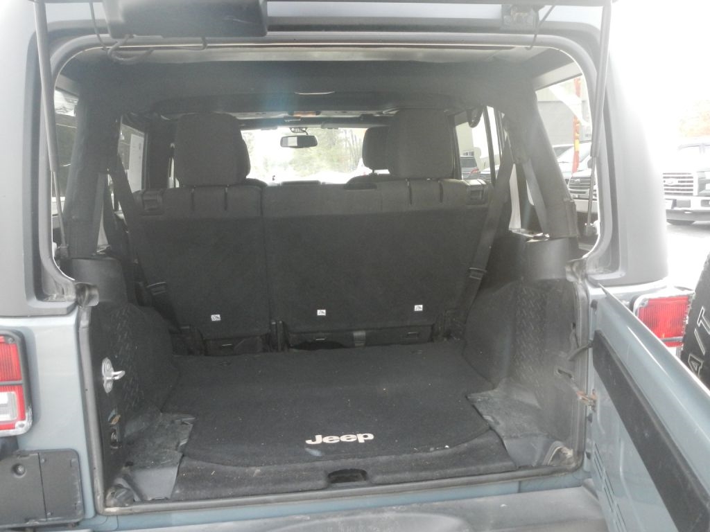 Jeep Wrangler Unlimited Sport 4WD 2015